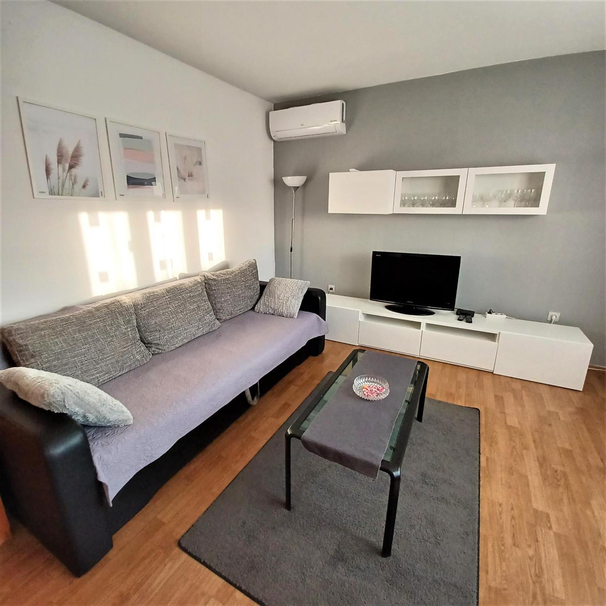 Apartmani Nada เซนญ์ ภายนอก รูปภาพ